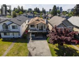 239 E 20TH STREET, North Vancouver, British Columbia