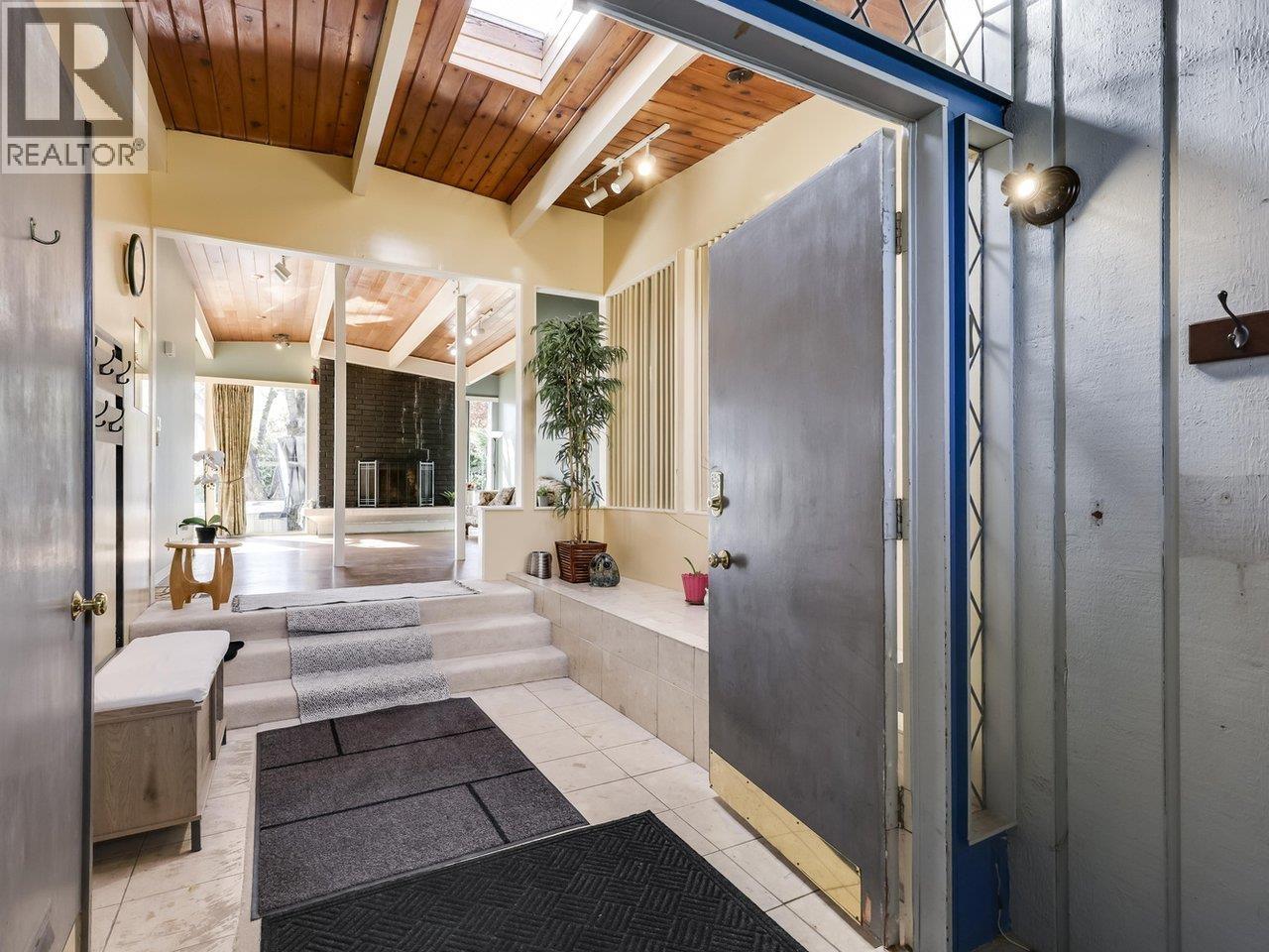 10151 Seacote Road, Richmond, British Columbia  V7A 4B1 - Photo 3 - R3131090
