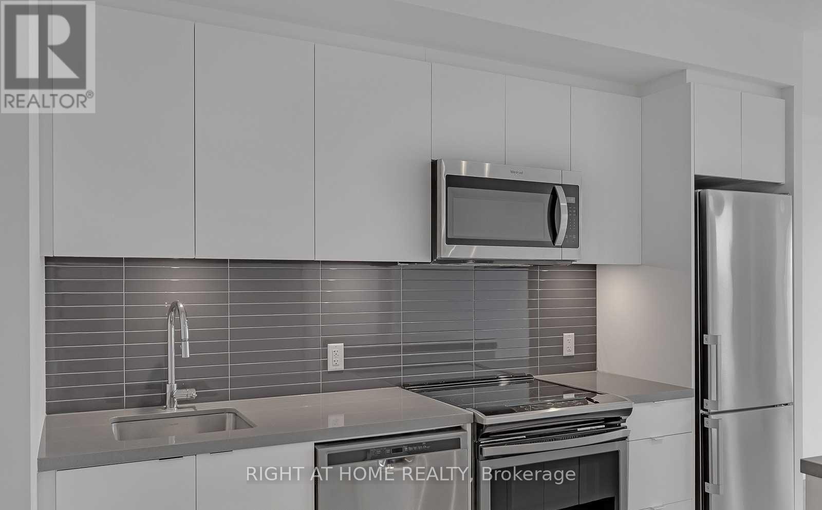 208e - 8868 Yonge Street, Richmond Hill, Ontario  L4C 0T4 - Photo 2 - N13230068