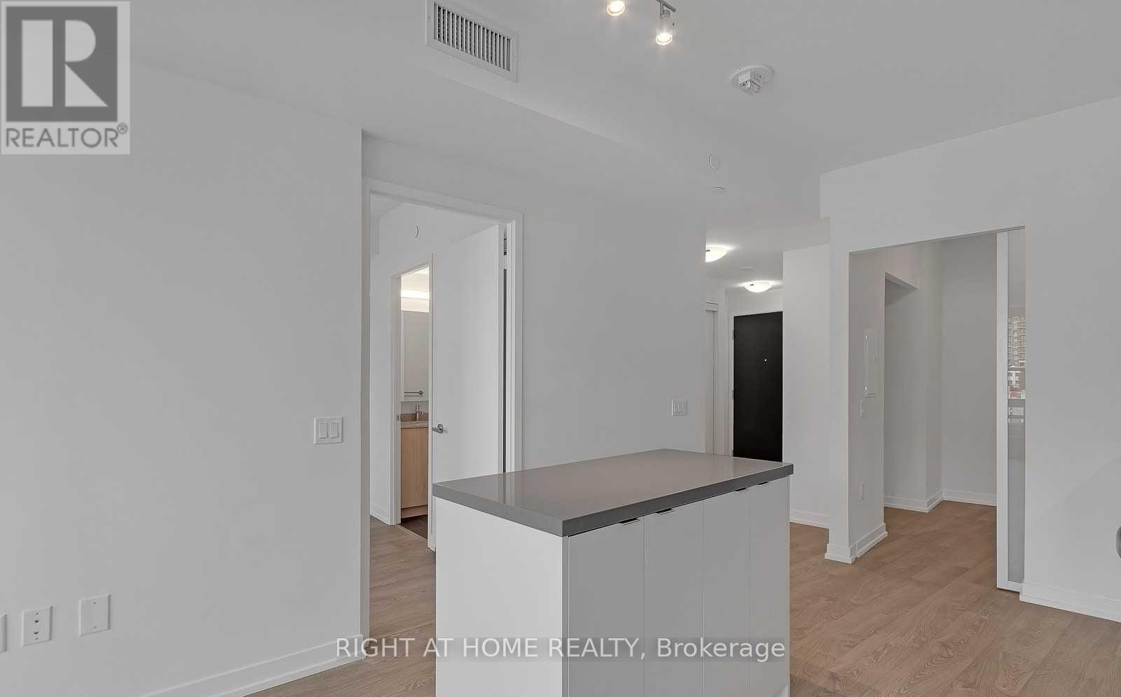 208e - 8868 Yonge Street, Richmond Hill, Ontario  L4C 0T4 - Photo 8 - N13230068