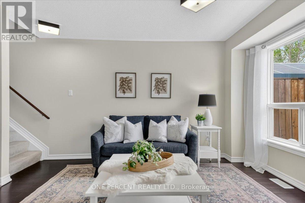 19 Michelle Drive, Orillia, Ontario  L3V 0B3 - Photo 7 - S13230052
