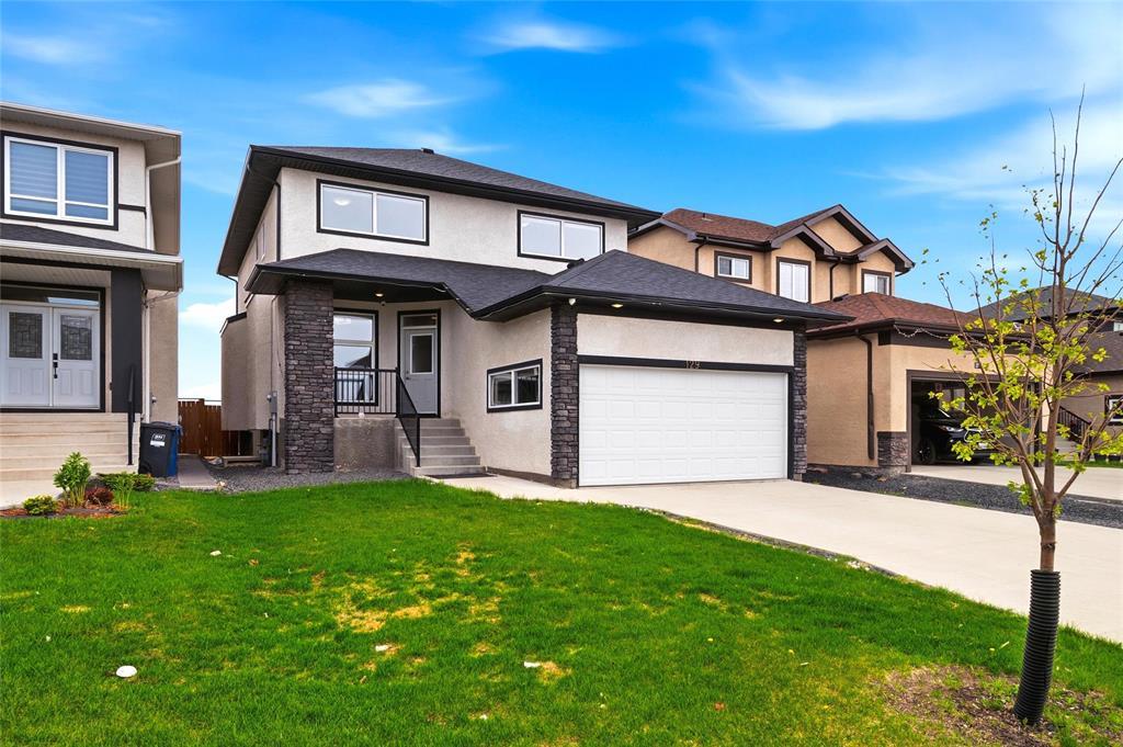 129 Cartesian Gate, Winnipeg, Manitoba  R2P 1W7 - Photo 0 - 202612425