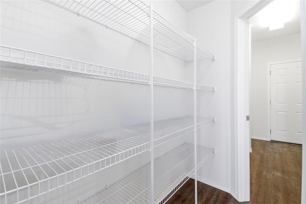 129 Cartesian Gate, Winnipeg, Manitoba  R2P 1W7 - Photo 7 - 202612425