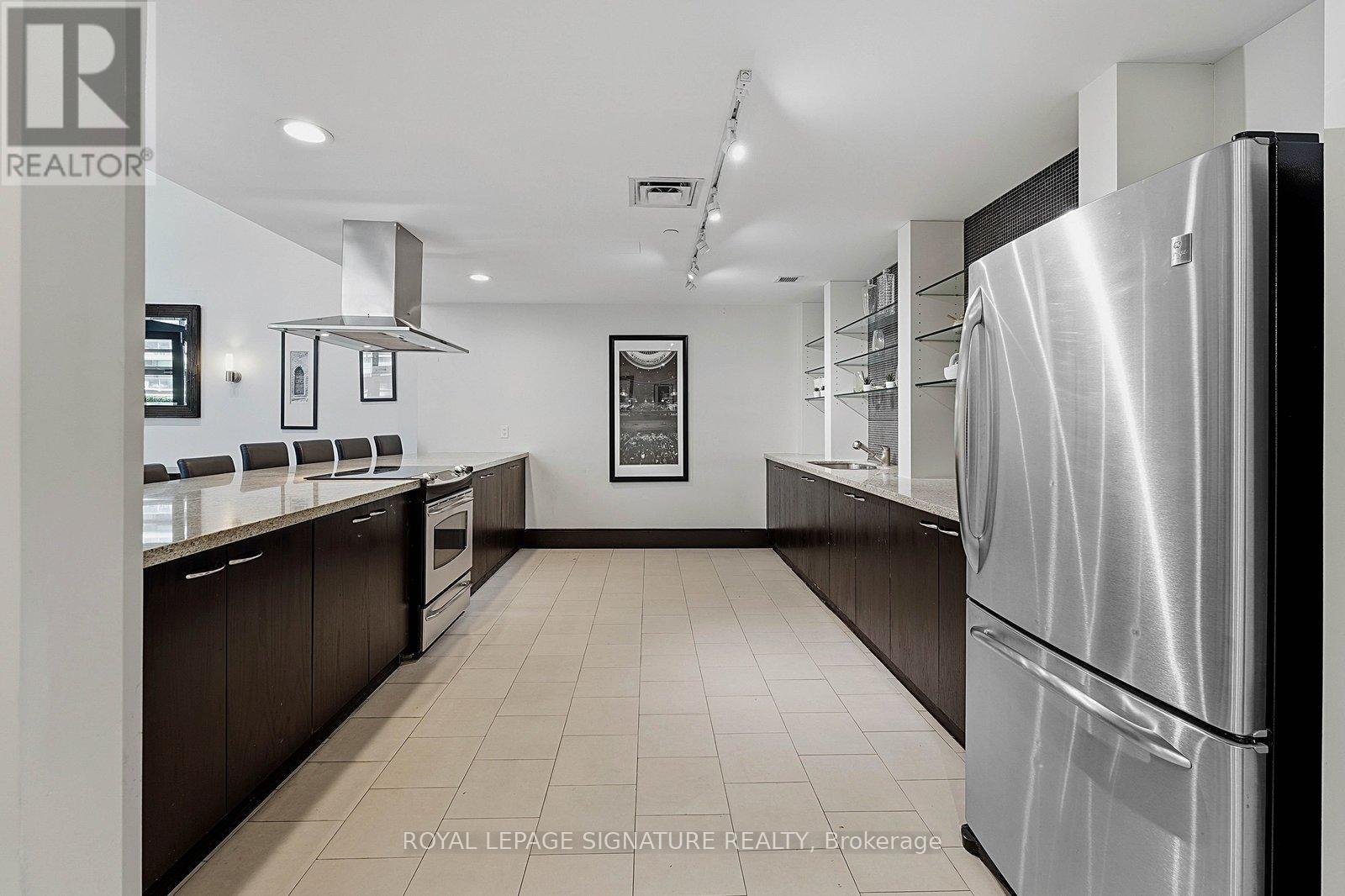 1417 - 438 King Street W, Toronto, Ontario  M5V 3T9 - Photo 38 - C13229904