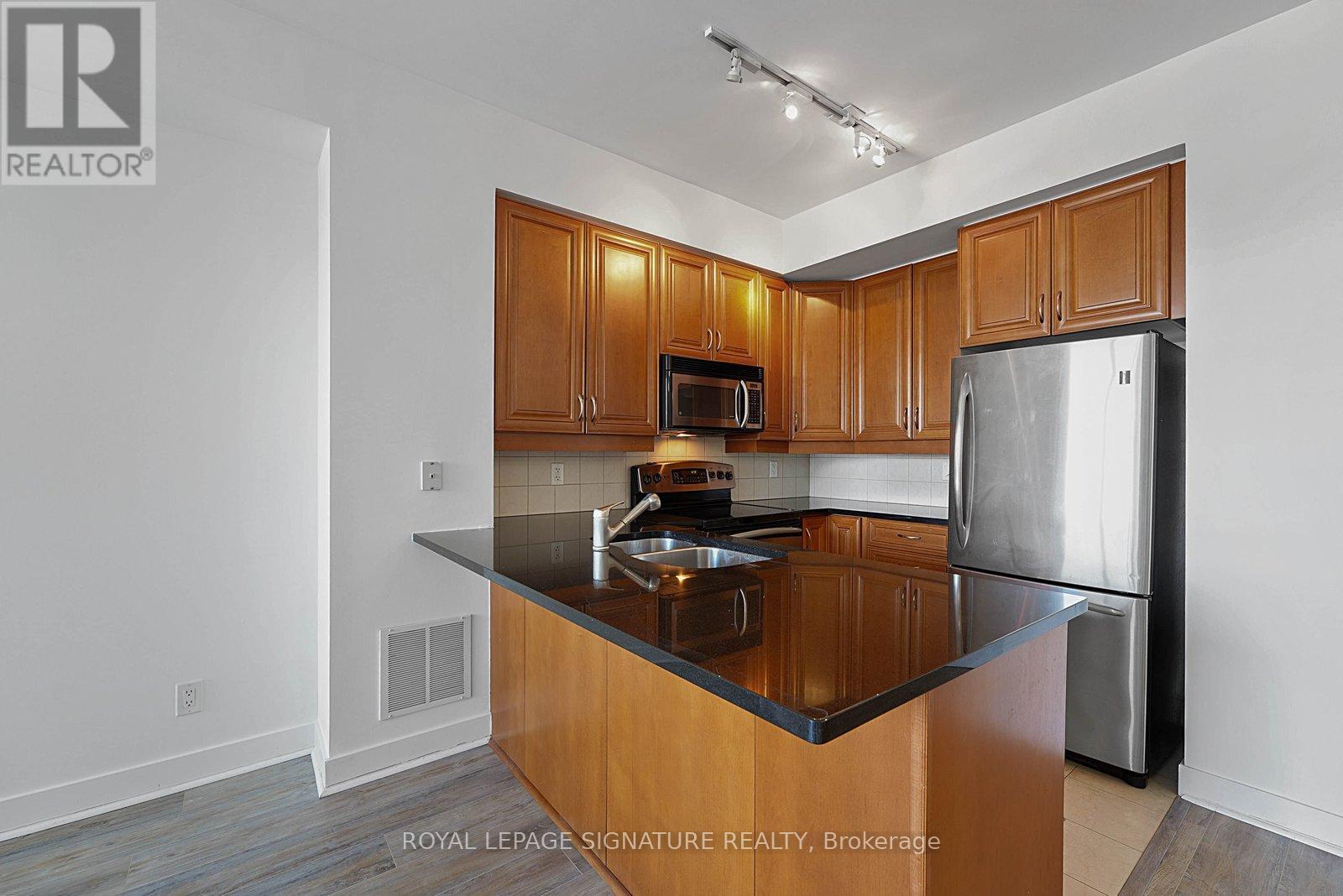 1417 - 438 King Street W, Toronto, Ontario  M5V 3T9 - Photo 5 - C13229904