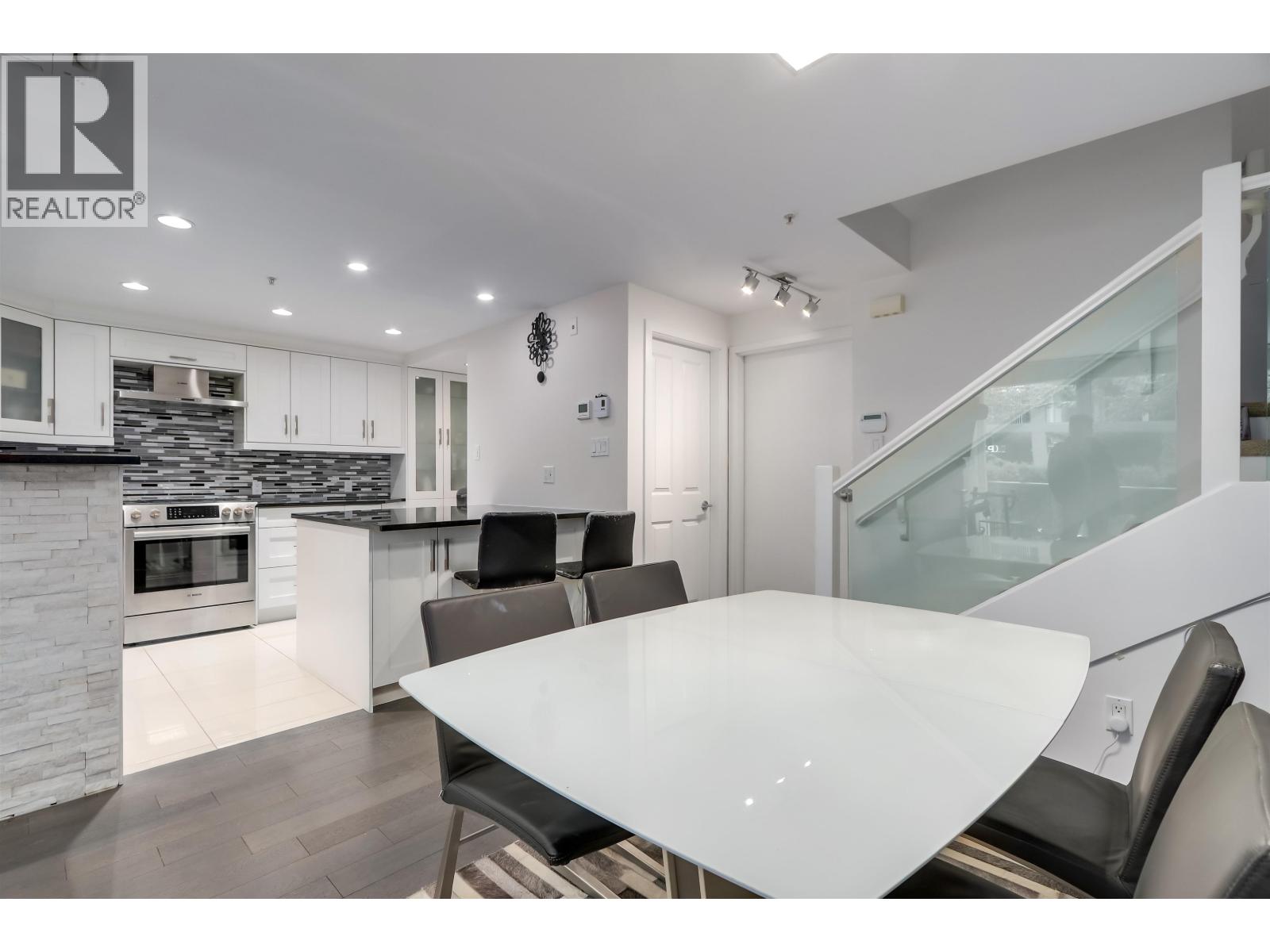 1405 W 7th Avenue, Vancouver, British Columbia  V6H 4H2 - Photo 11 - R3130963