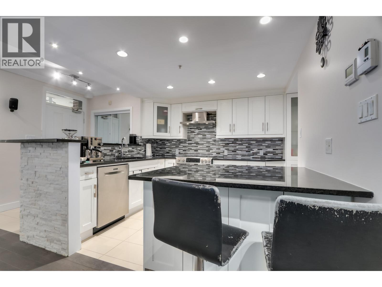 1405 W 7th Avenue, Vancouver, British Columbia  V6H 4H2 - Photo 13 - R3130963