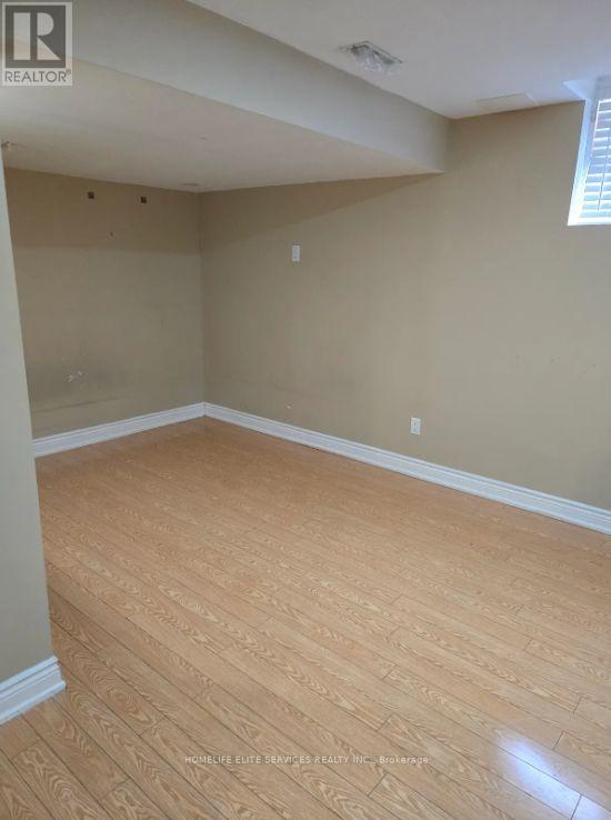 110 Crystalview Crescent, Brampton, Ontario  L6P 2S2 - Photo 7 - W13230100