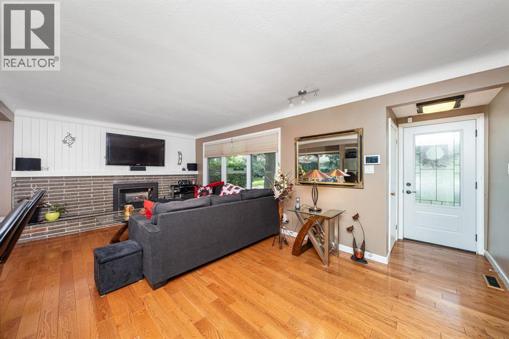 1220 Ridgewood Drive, Sarnia, Ontario  N7V 3R1 - Photo 6 - 26012671
