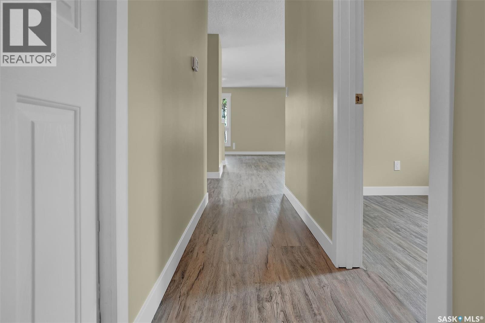 30 Shore Bay, Regina, Saskatchewan  S4R 7H6 - Photo 17 - SK037909
