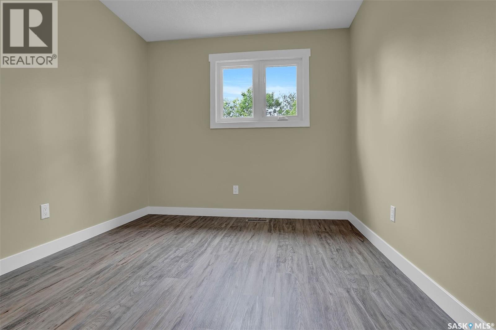 30 Shore Bay, Regina, Saskatchewan  S4R 7H6 - Photo 24 - SK037909