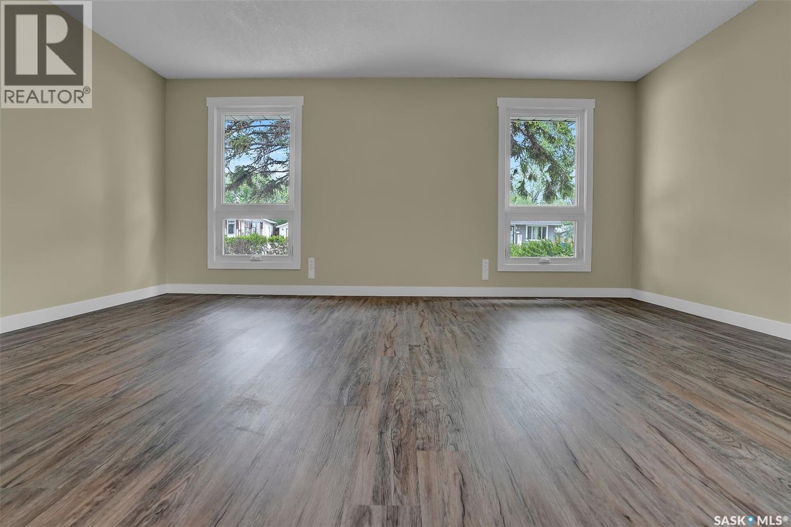 30 Shore Bay, Regina, Saskatchewan  S4R 7H6 - Photo 6 - SK037909