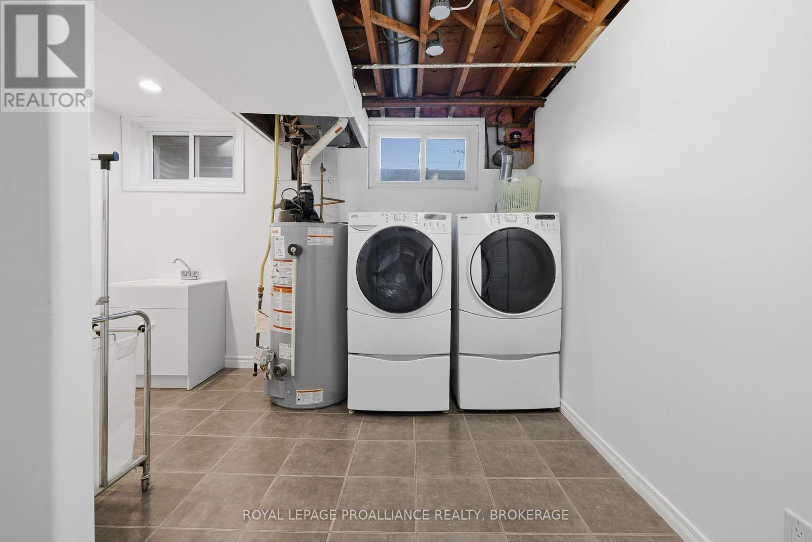102 Herchmer Crescent, Kingston, Ontario  K7M 2V9 - Photo 39 - X13230342