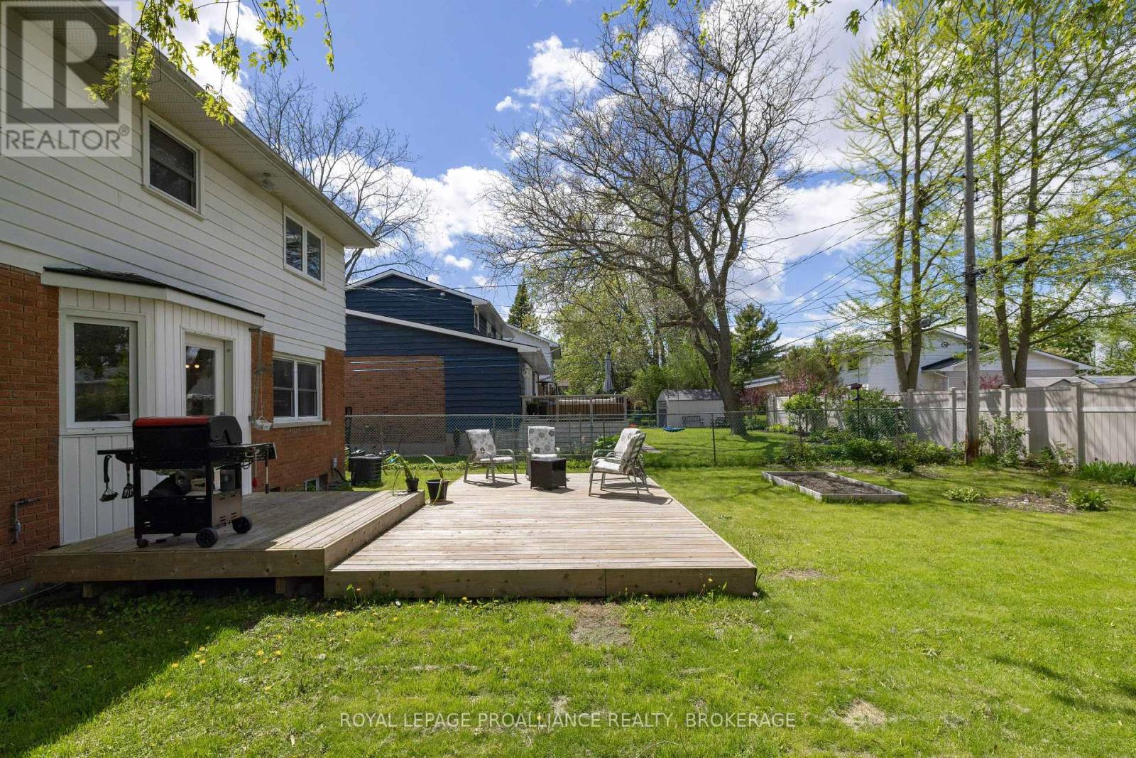 102 Herchmer Crescent, Kingston, Ontario  K7M 2V9 - Photo 45 - X13230342