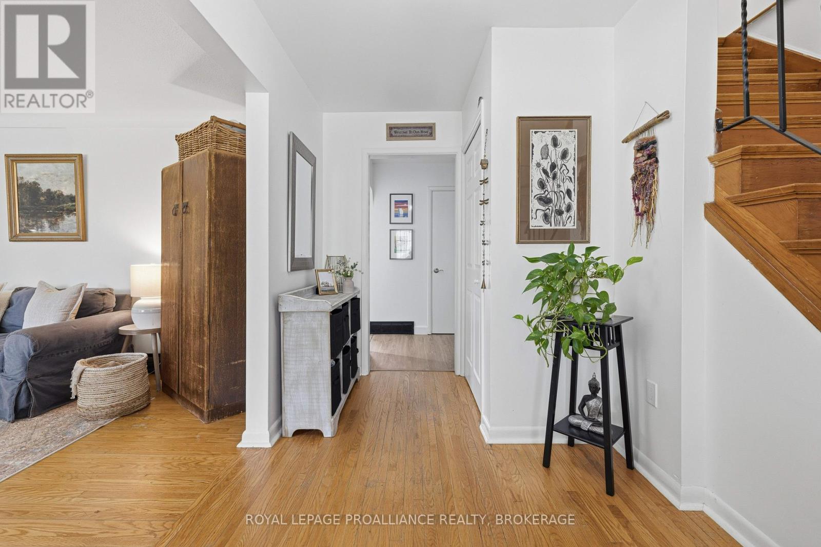 102 Herchmer Crescent, Kingston, Ontario  K7M 2V9 - Photo 6 - X13230342