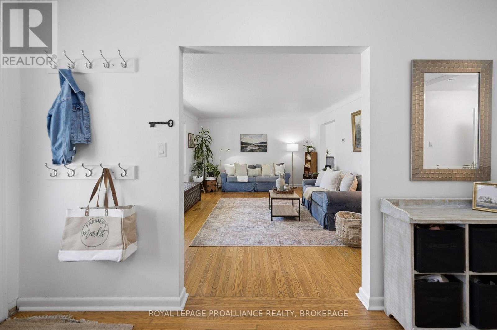 102 Herchmer Crescent, Kingston, Ontario  K7M 2V9 - Photo 7 - X13230342
