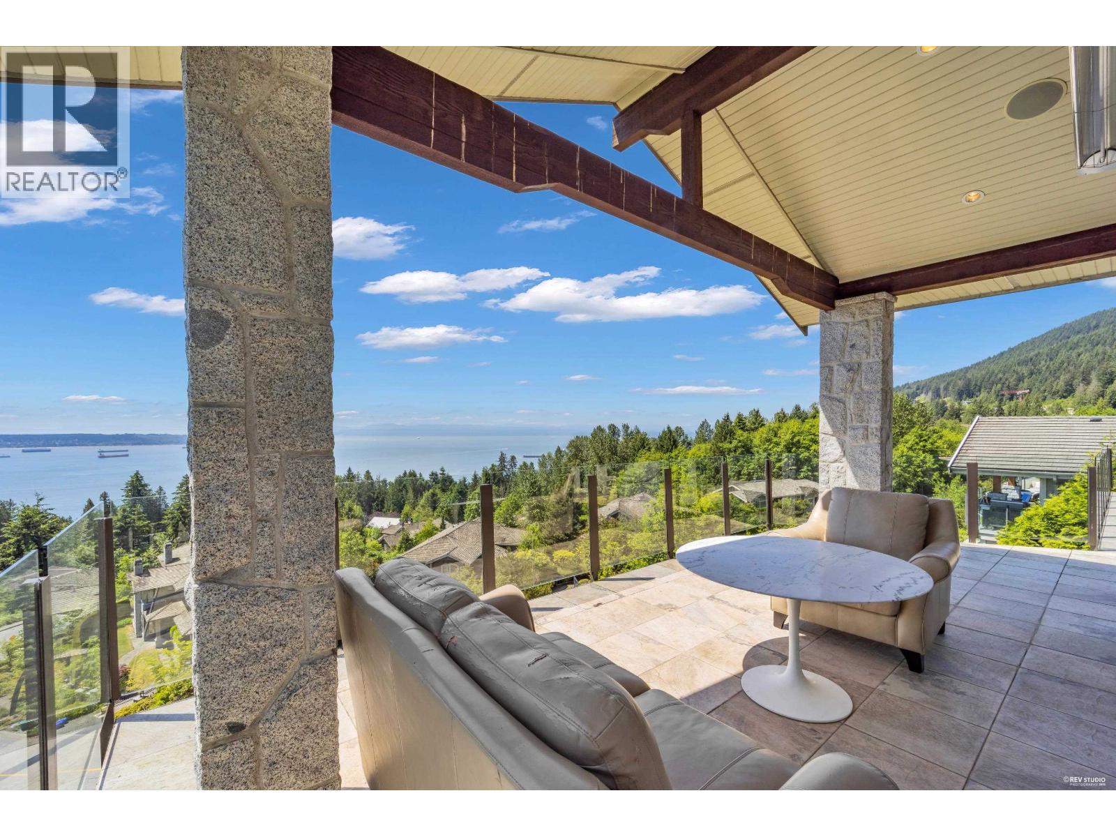 2562 Garden Court, West Vancouver, British Columbia  V7S 0A3 - Photo 32 - R3127546