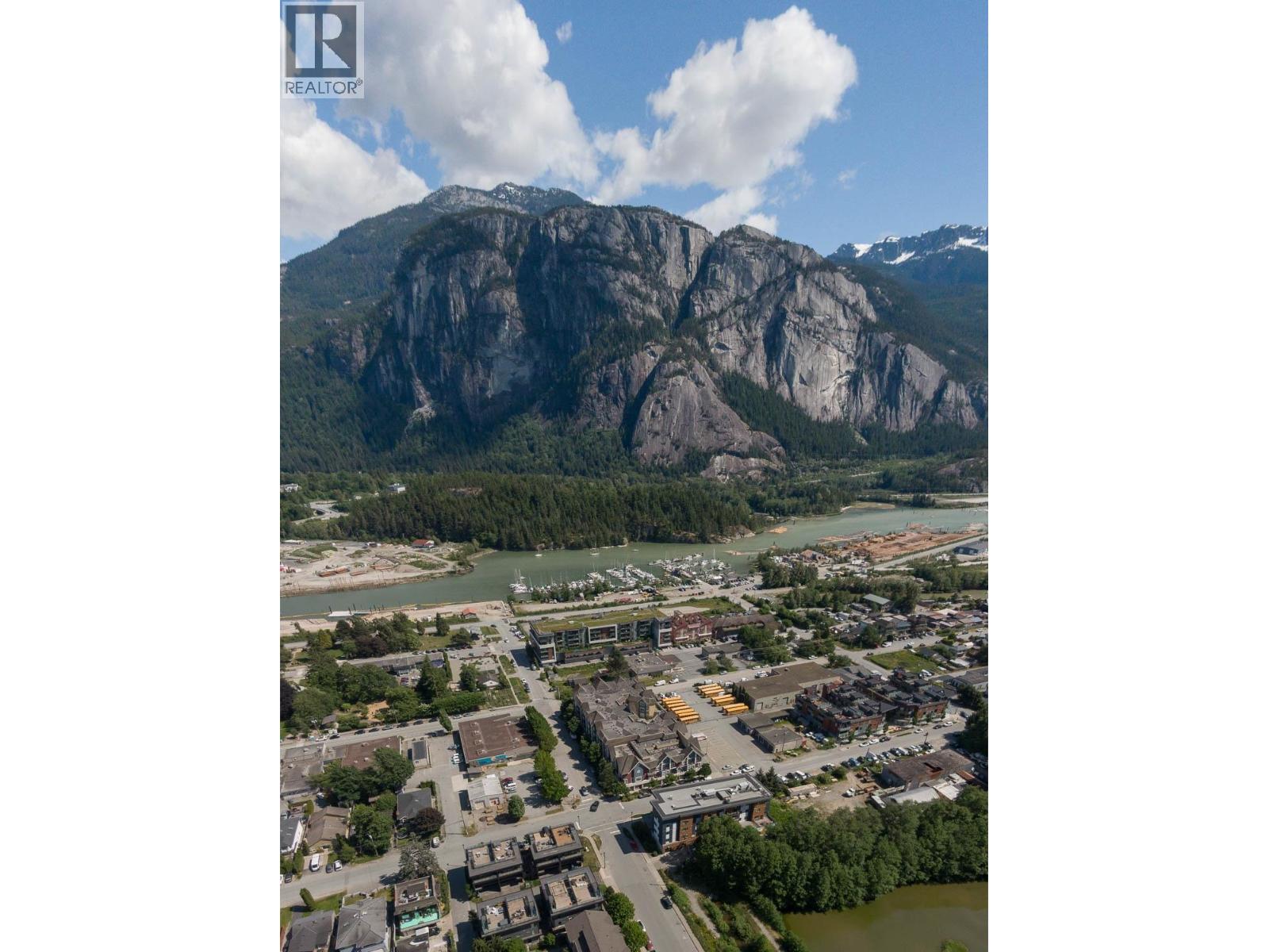 1320 Main Street, Squamish, British Columbia  V8B 0R2 - Photo 27 - R3130244
