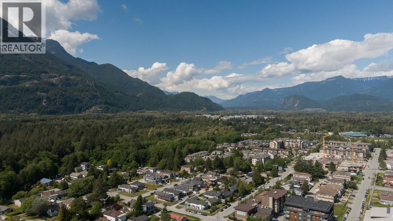 1320 Main Street, Squamish, British Columbia  V8B 0R2 - Photo 15 - R3130244