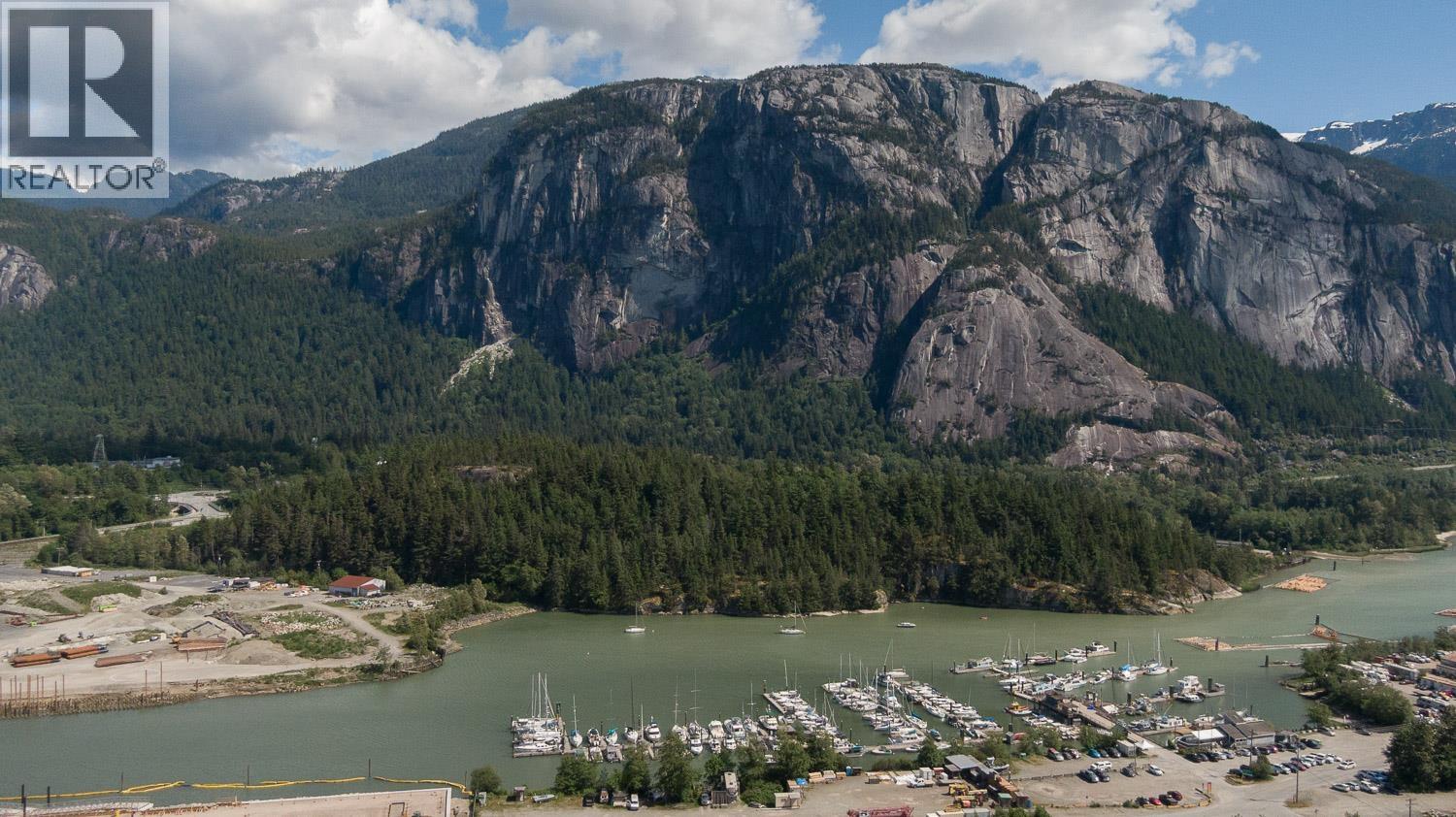 1320 Main Street, Squamish, British Columbia  V8B 0R2 - Photo 18 - R3130244