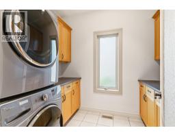 448 Viewcrest Road, Kelowna, British Columbia  V1W 4K1 - Photo 20 - 10389290