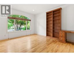 448 Viewcrest Road, Kelowna, British Columbia  V1W 4K1 - Photo 23 - 10389290