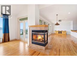448 Viewcrest Road, Kelowna, British Columbia  V1W 4K1 - Photo 8 - 10389290