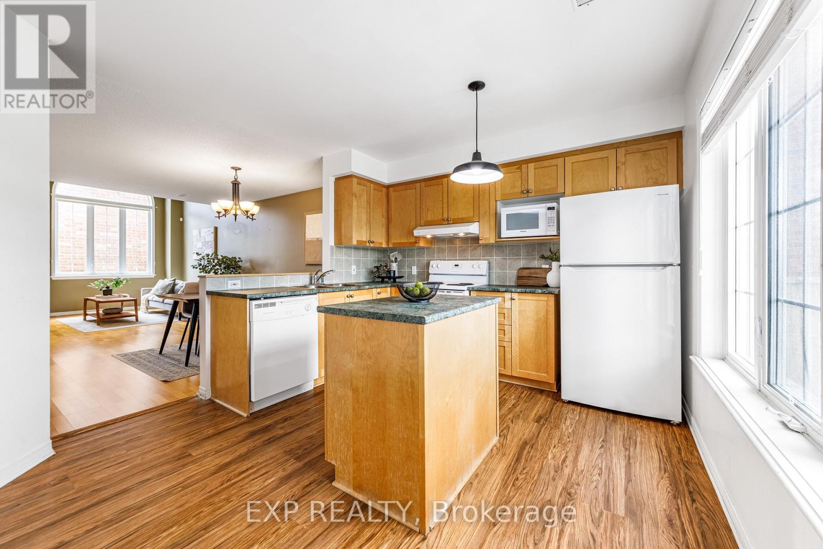 102 Gatestone Private, Ottawa, Ontario  K1J 1K5 - Photo 12 - X13230300