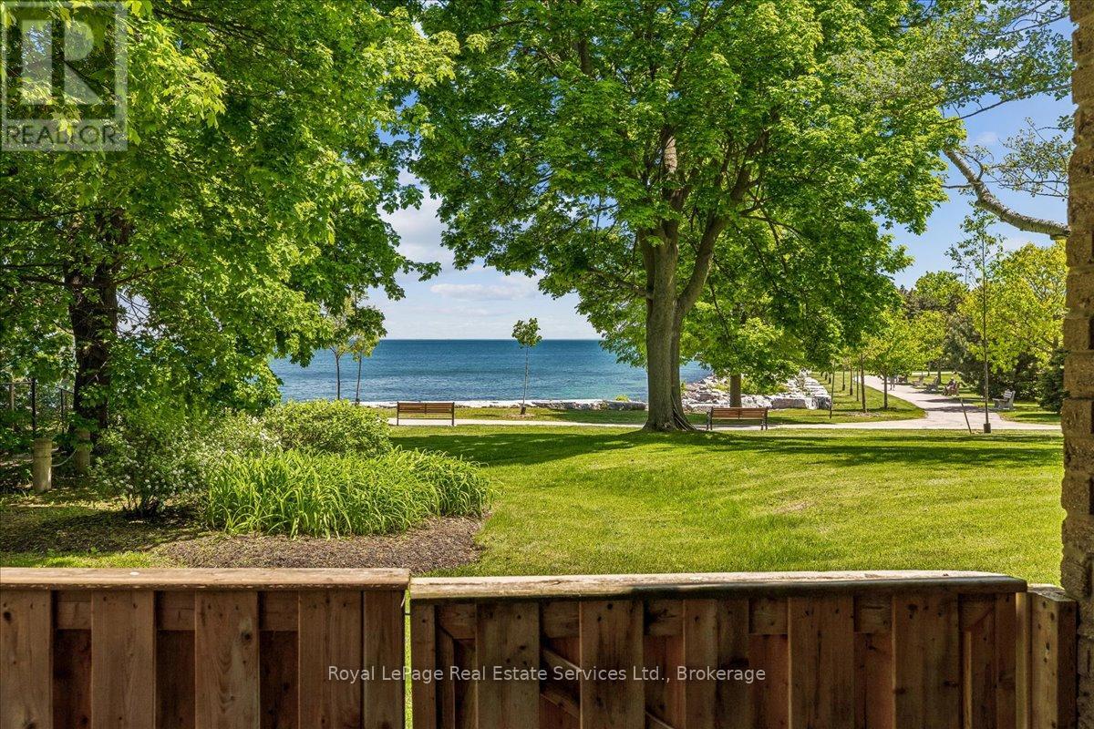 2254 Marine Drive, Oakville, Ontario  L6L 1C1 - Photo 29 - W13230366