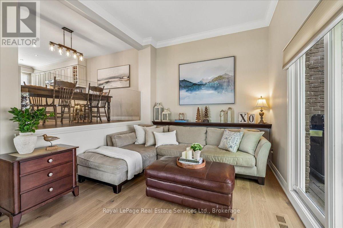 2254 Marine Drive, Oakville, Ontario  L6L 1C1 - Photo 7 - W13230366