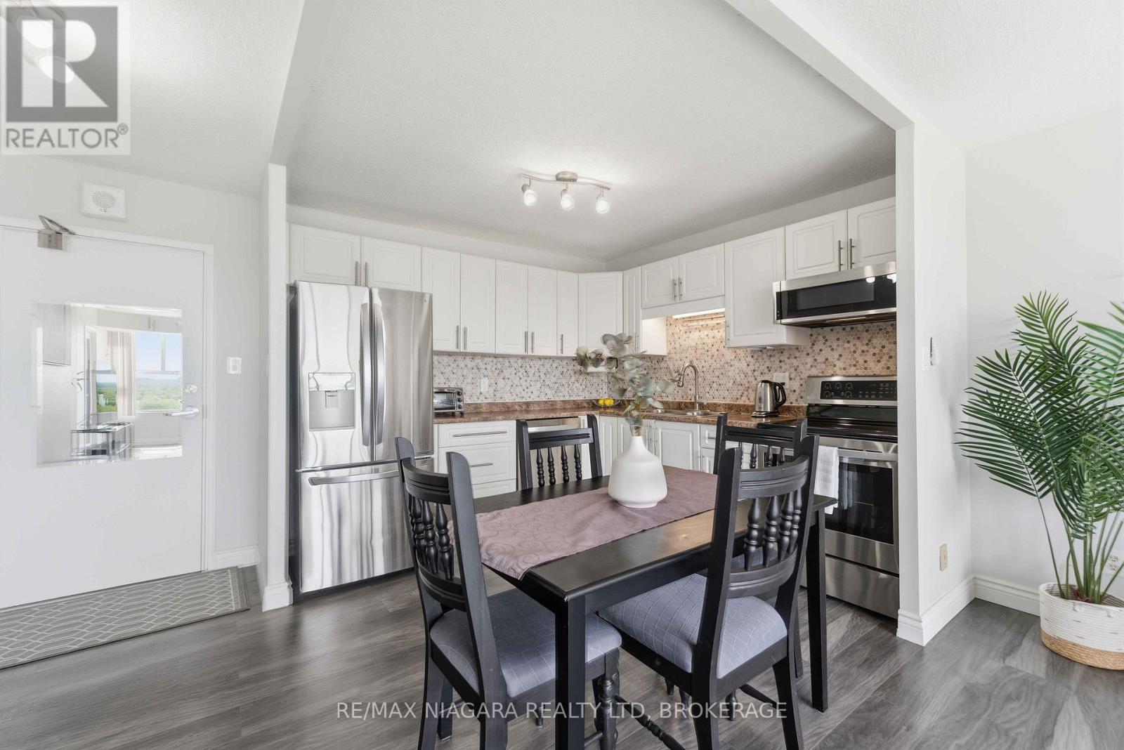 1207 - 7 Gale Crescent, St. Catharines, Ontario  L2R 7M8 - Photo 7 - X13230170