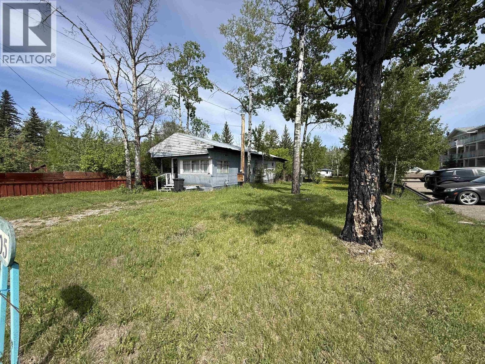 10105 Paquette Avenue, Hudsons Hope, British Columbia  V0C 1V0 - Photo 20 - R3131172