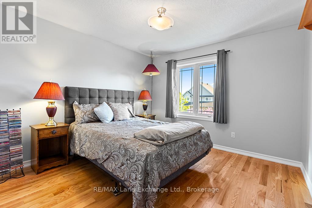 251 Sandy Acres Road, Saugeen Shores, Ontario  N0H 2C2 - Photo 22 - X13230438