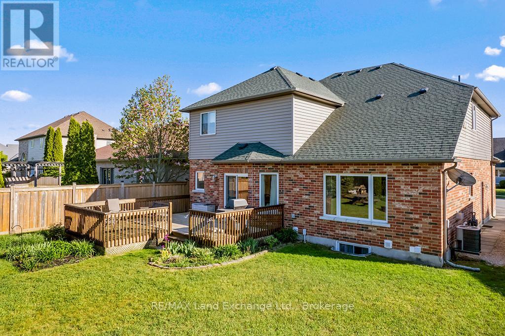 251 Sandy Acres Road, Saugeen Shores, Ontario  N0H 2C2 - Photo 34 - X13230438