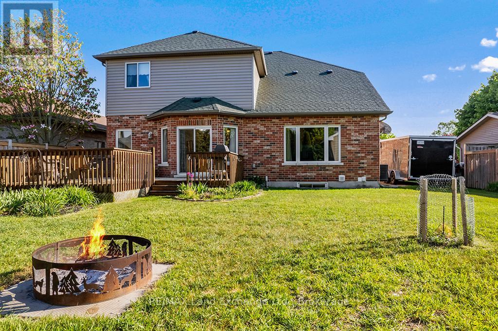 251 Sandy Acres Road, Saugeen Shores, Ontario  N0H 2C2 - Photo 39 - X13230438