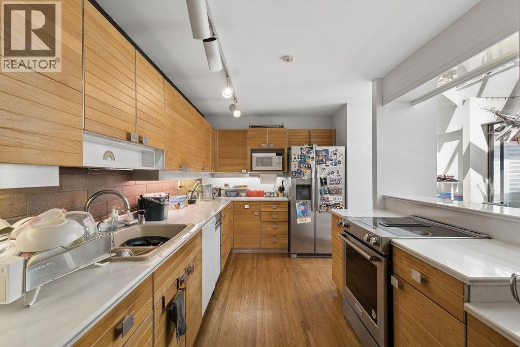 406 Greensboro Place, Vancouver, British Columbia  V5X 4M4 - Photo 8 - R3130664