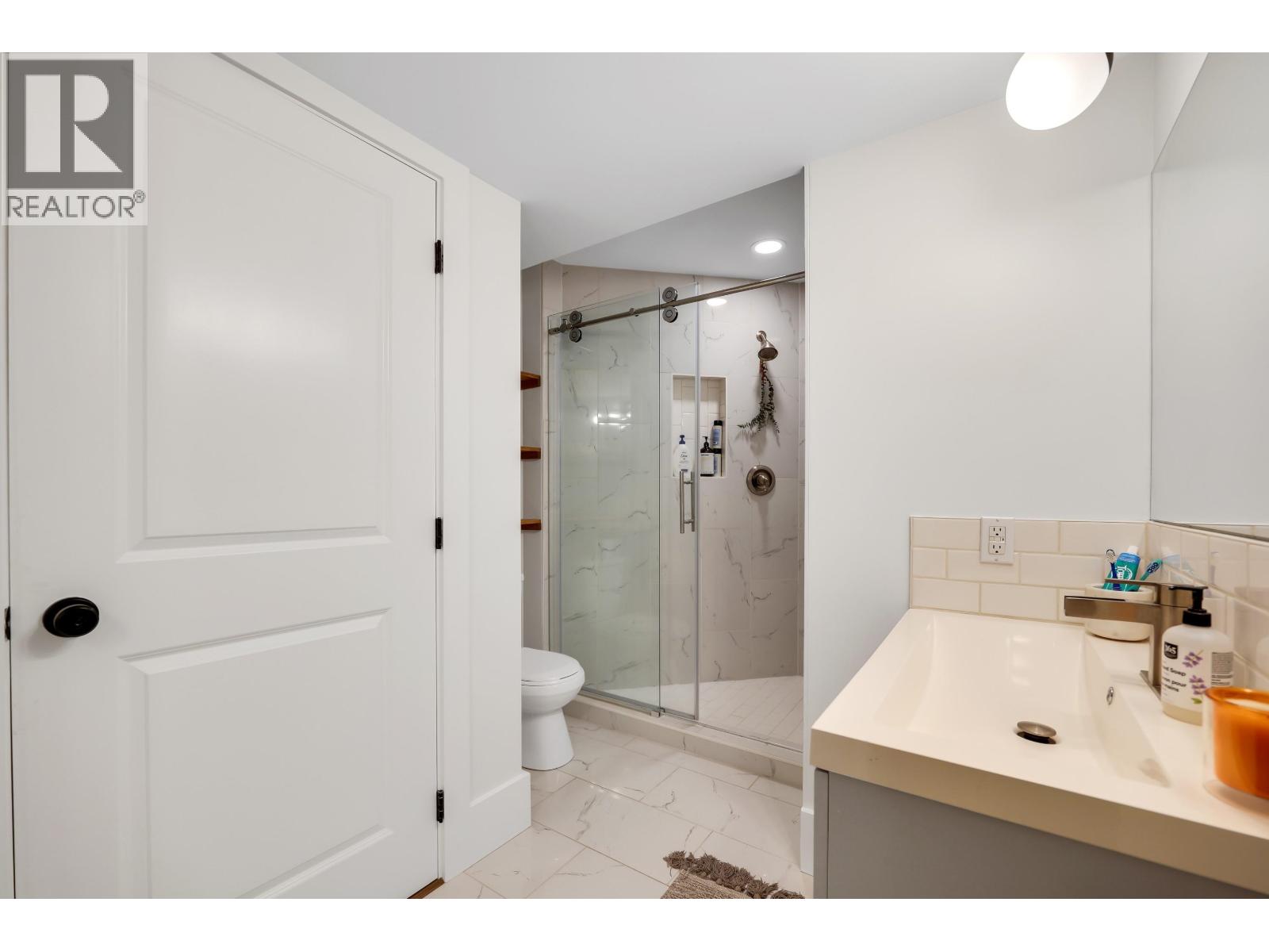 1001 Condor Place, Squamish, British Columbia  V8B 0P4 - Photo 21 - R3130723