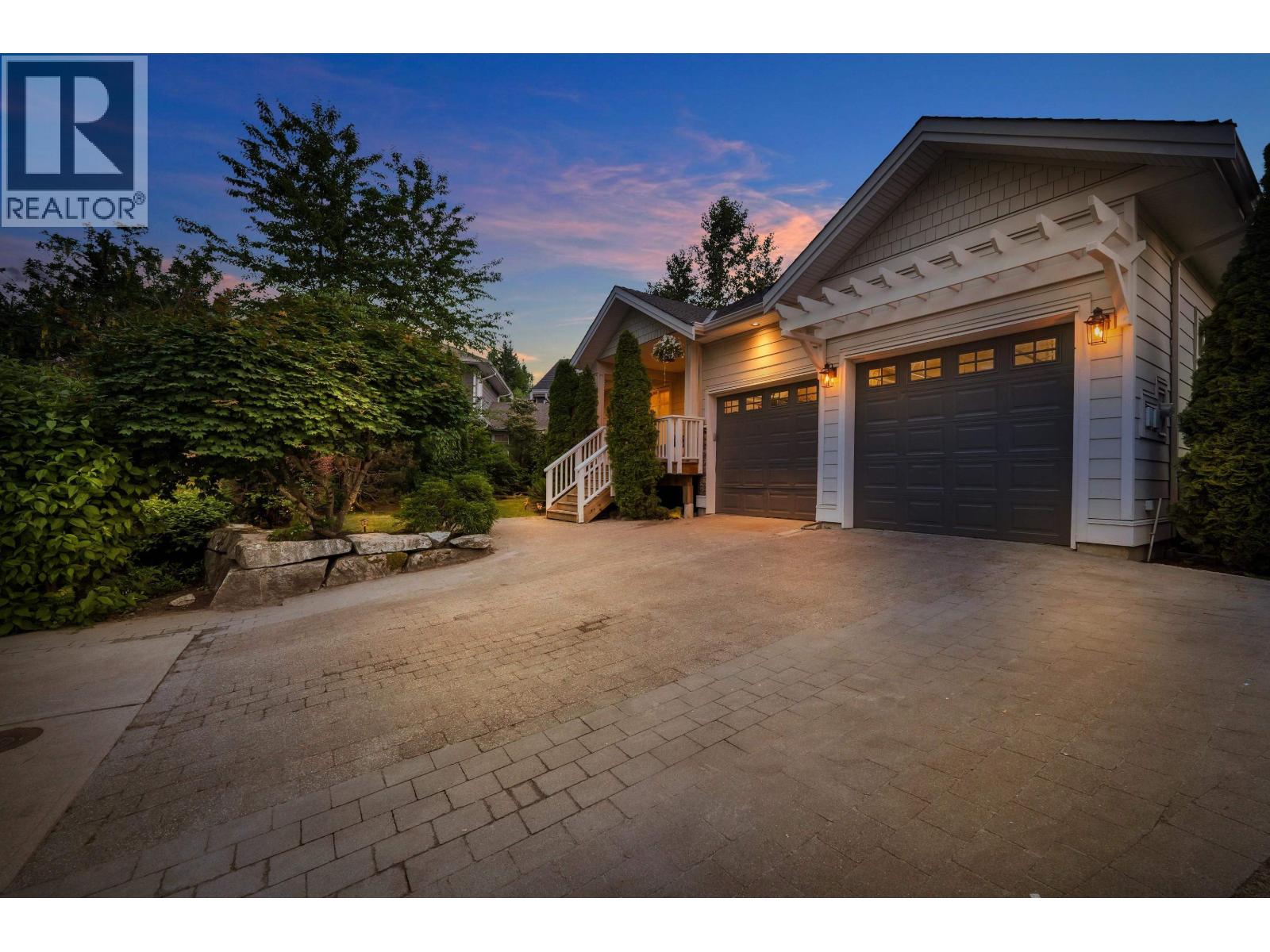 1001 Condor Place, Squamish, British Columbia  V8B 0P4 - Photo 38 - R3130723