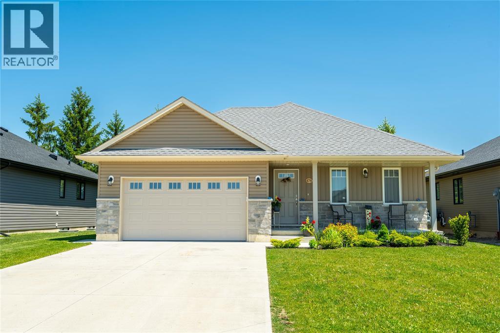 478 Katie Court, Petrolia, Ontario  N0N 1R0 - Photo 1 - 26012804