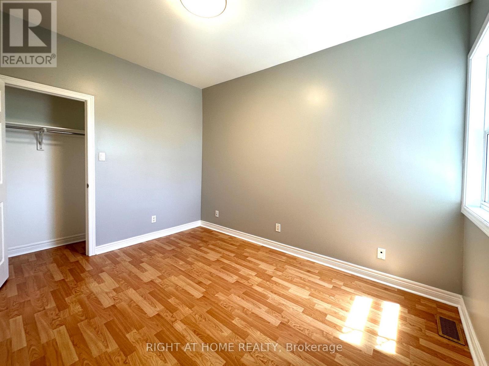Upper - 123 Lindsey Avenue, Toronto, Ontario  M6H 1E5 - Photo 12 - C13230176