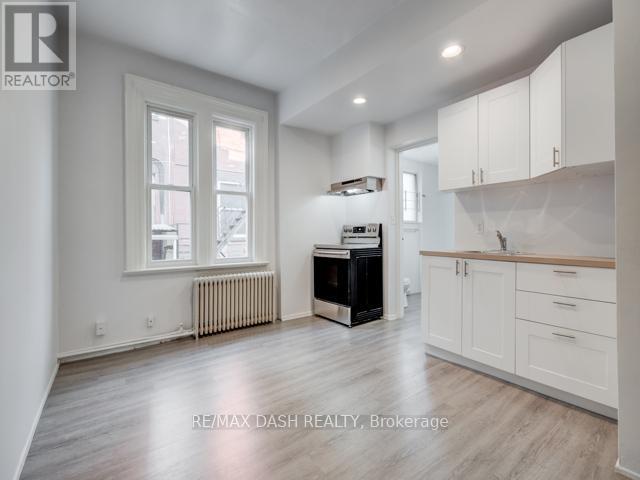 105 - 661 Huron Street, Toronto, Ontario  M5R 2R8 - Photo 2 - C13230274