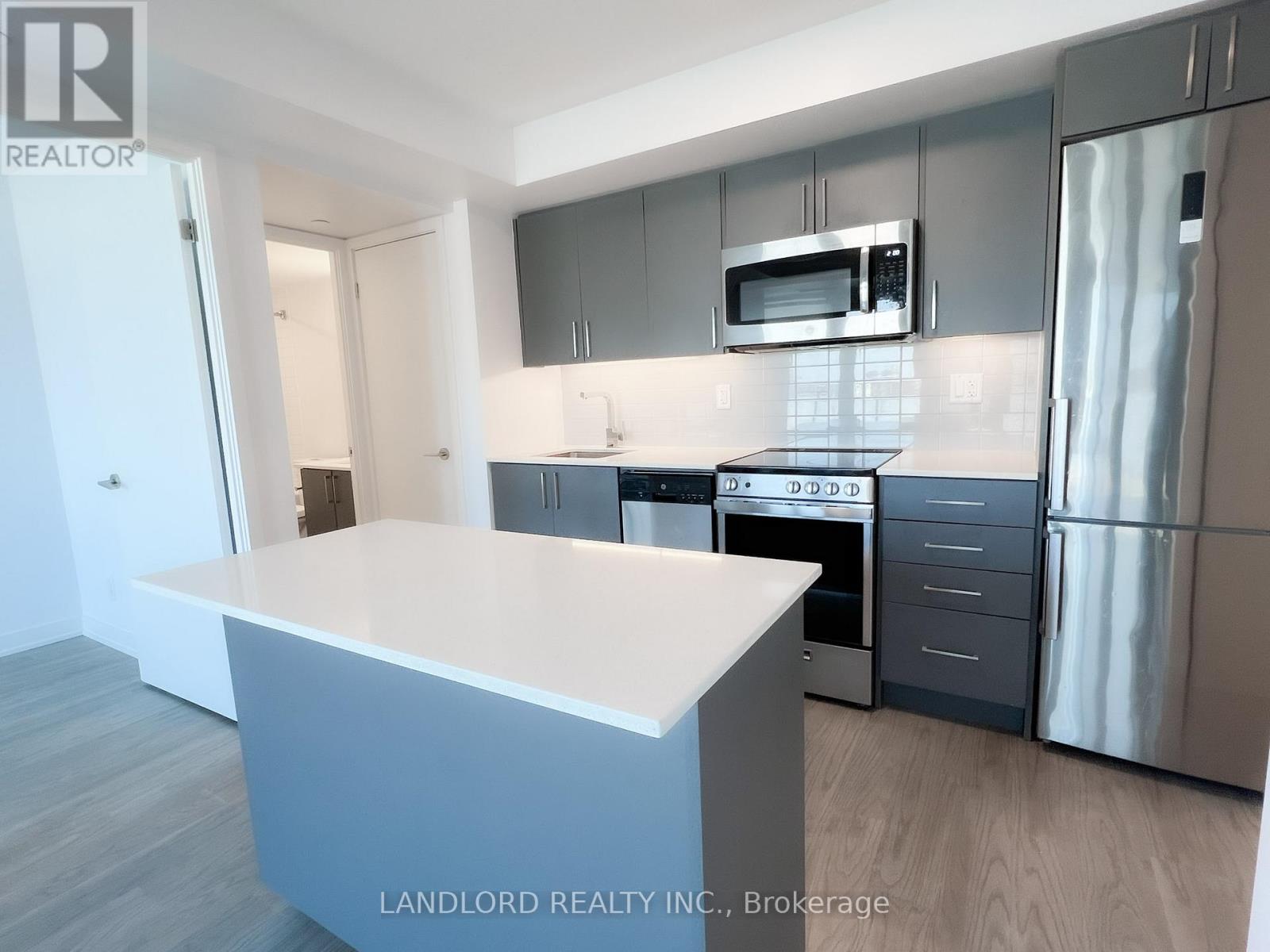 322 - 38 Monte Kwinter Court, Toronto, Ontario  M3H 0E2 - Photo 2 - C13230290