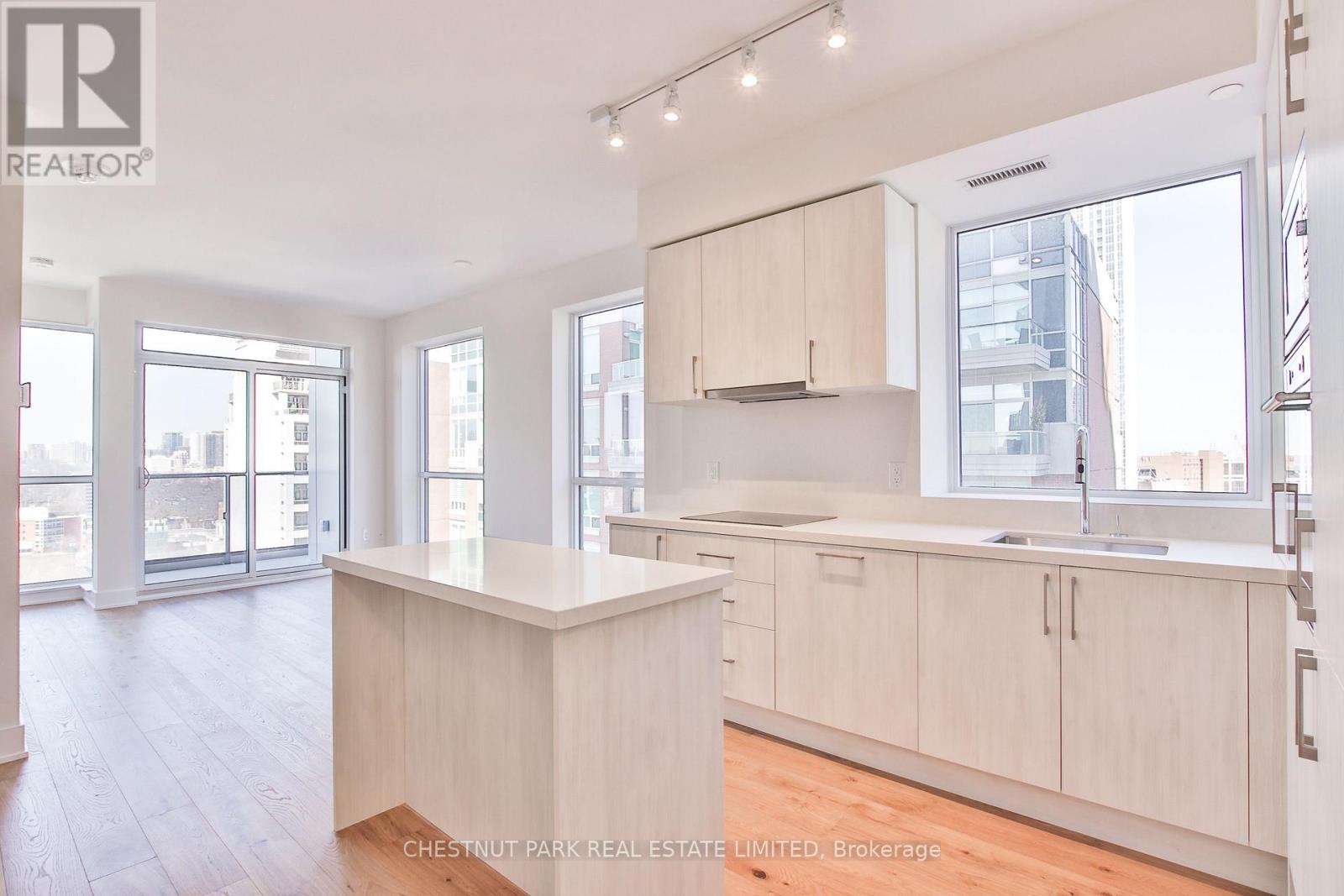 1606 - 88 Cumberland Street, Toronto, Ontario  M5R 1A3 - Photo 17 - C13230458