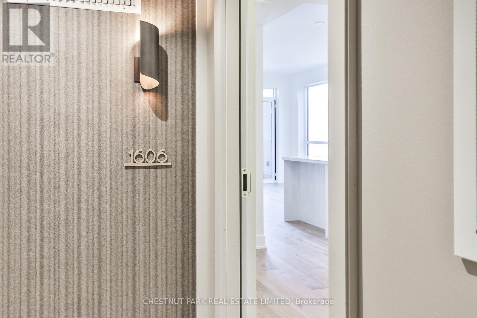 1606 - 88 Cumberland Street, Toronto, Ontario  M5R 1A3 - Photo 3 - C13230458