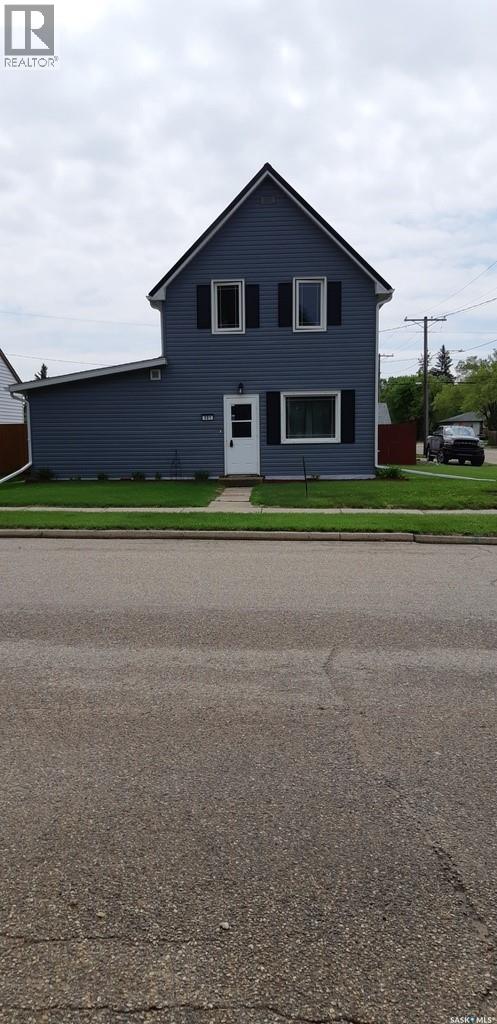301 8th Avenue E, Melville, Saskatchewan  S0A 2P0 - Photo 3 - SK036130