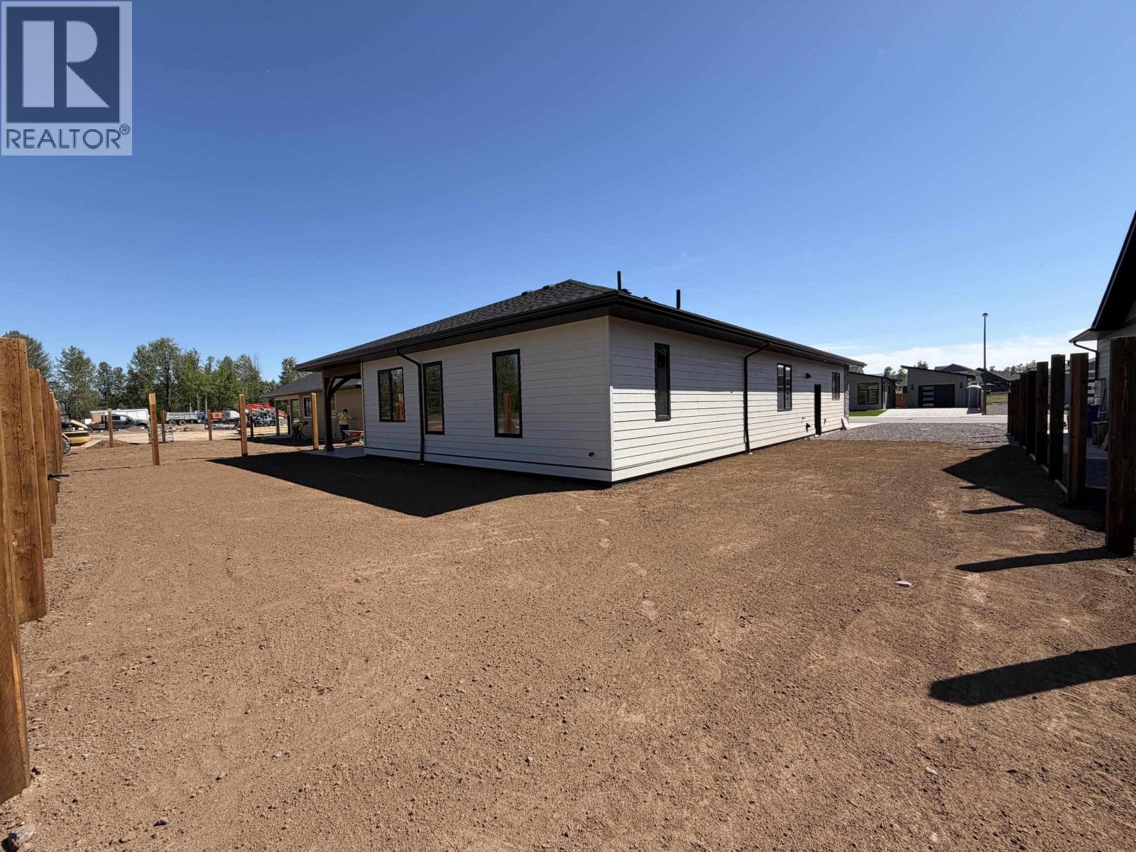 1045 Parkside Avenue, Smithers, British Columbia  V0J 2N0 - Photo 32 - R3091039
