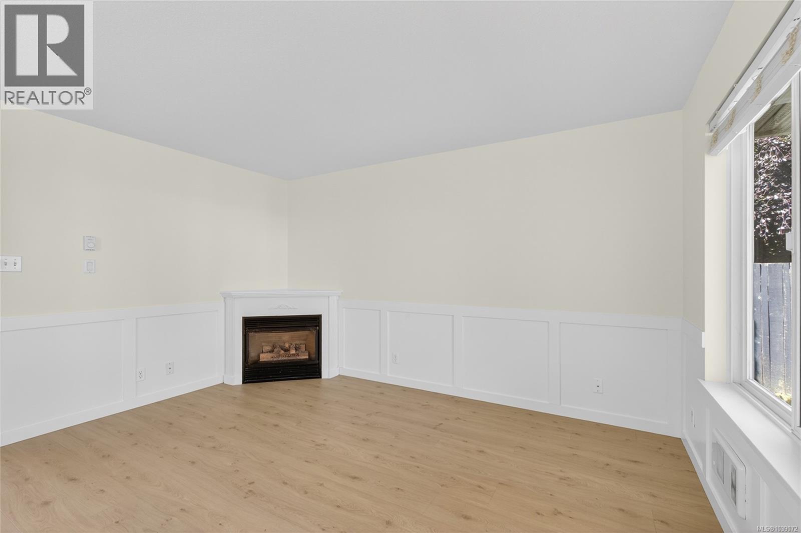 3302 Ninth St, Cumberland, British Columbia  V0R 1S0 - Photo 10 - 1039072