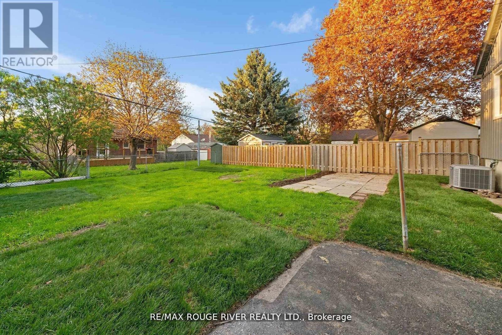222 B Hibbert Avenue, Oshawa, Ontario  L1J 1V3 - Photo 8 - E13230390