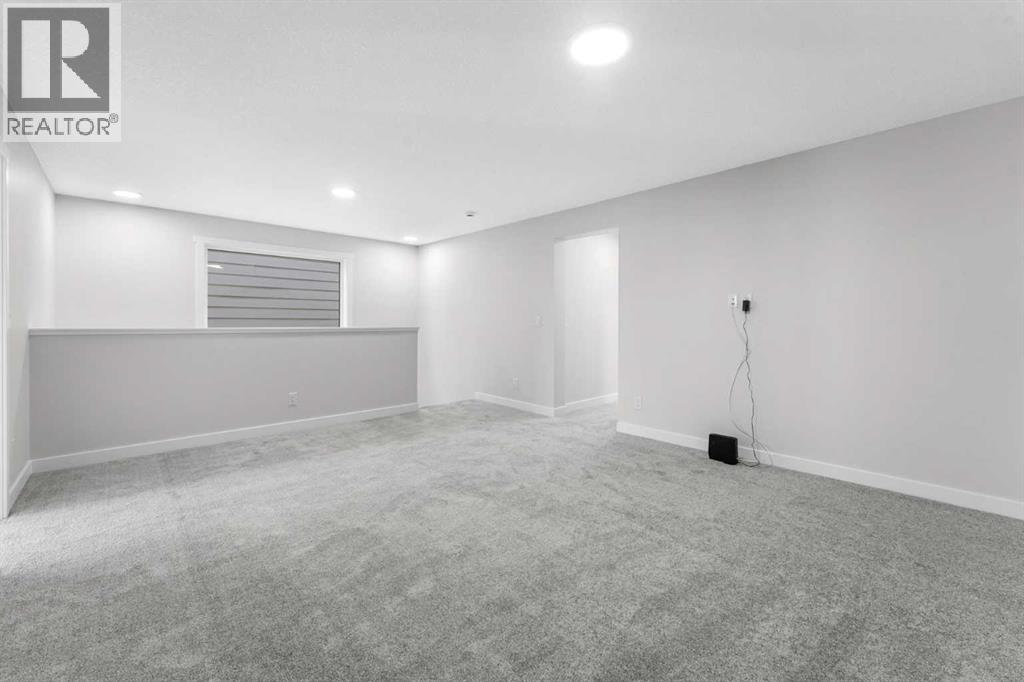 107 Versant View Sw, Calgary, Alberta  T2Y 0X3 - Photo 12 - A2316779