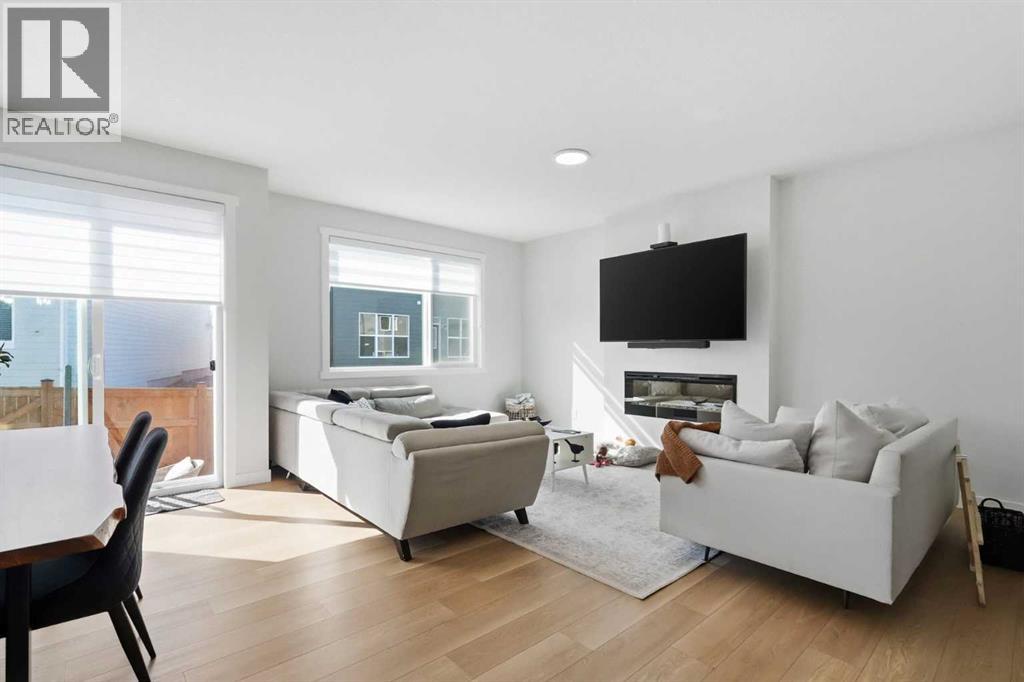 107 Versant View Sw, Calgary, Alberta  T2Y 0X3 - Photo 6 - A2316779